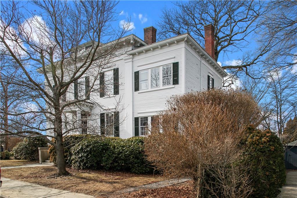 12 Mount Vernon Street, Unit#4, Newport