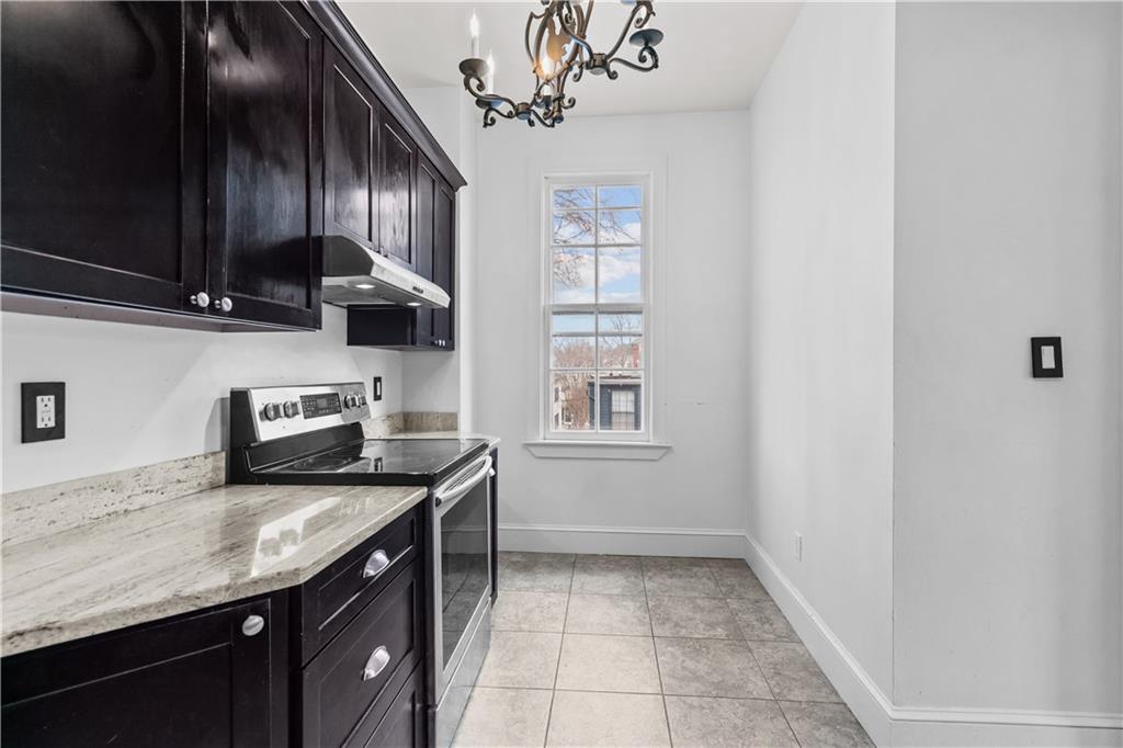 12 Mount Vernon Street, Unit#4, Newport