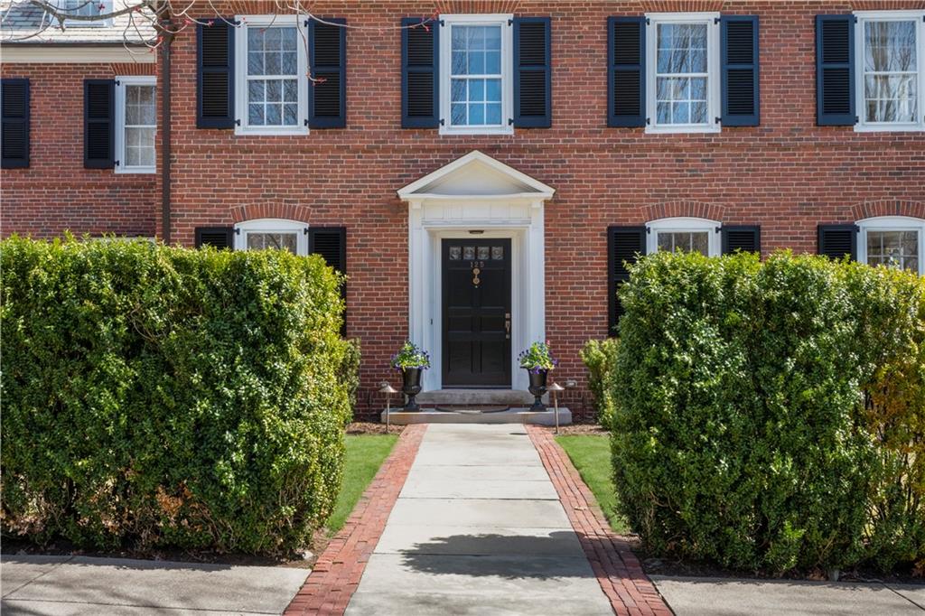 125 Grotto Avenue, Providence