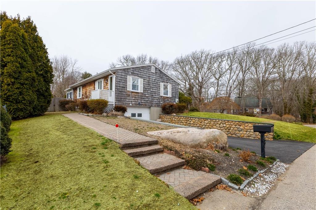 14 Memory Lane, Westerly