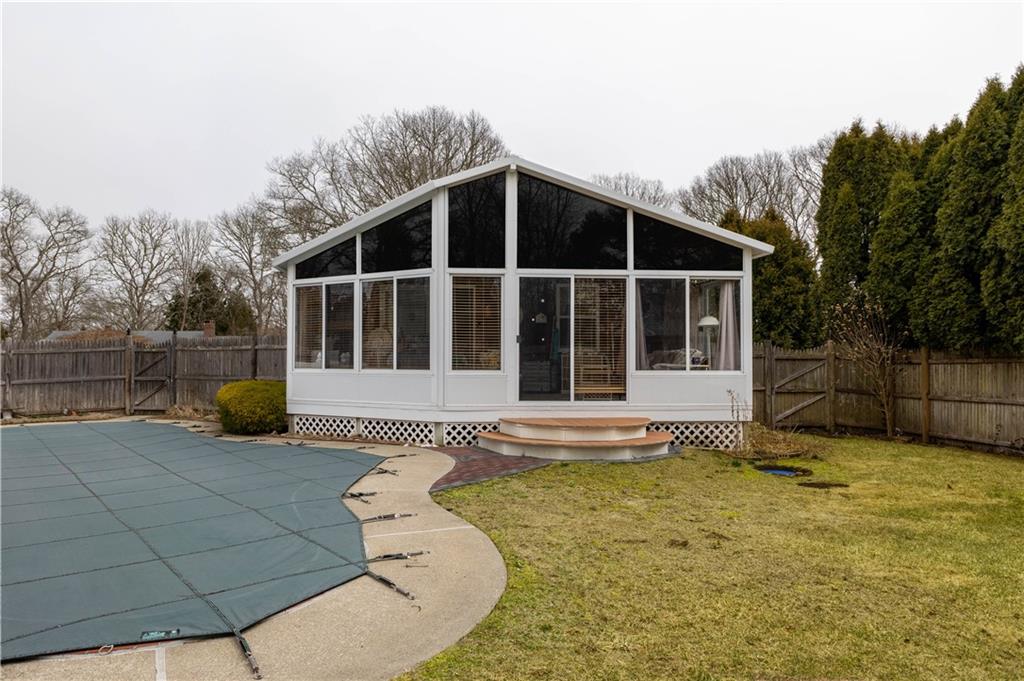 14 Memory Lane, Westerly