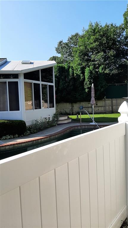 14 Memory Lane, Westerly