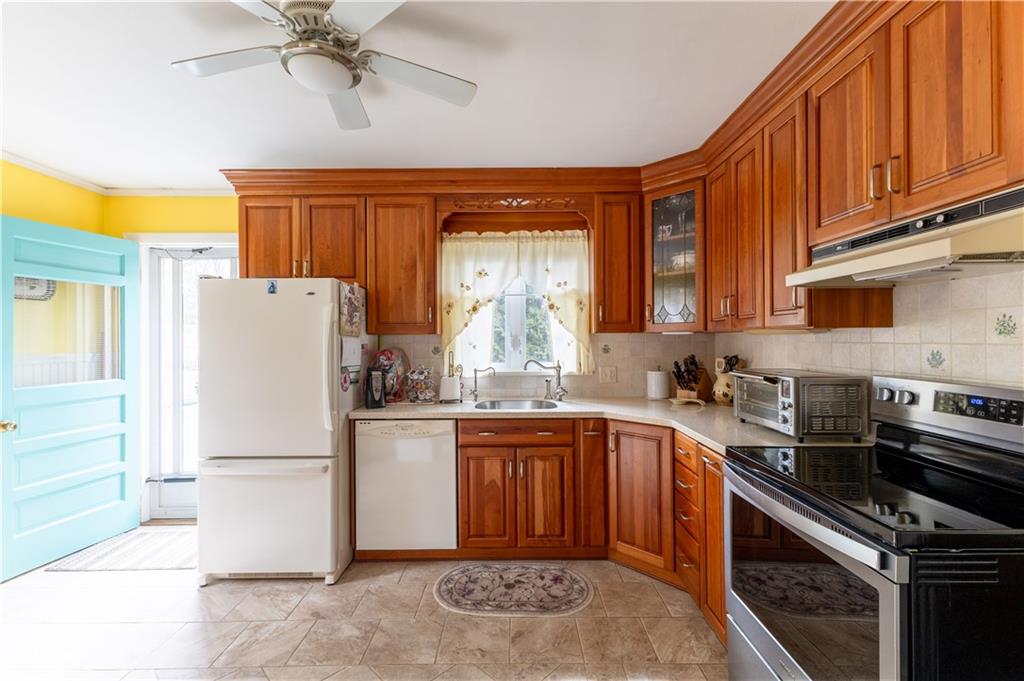 14 Memory Lane, Westerly