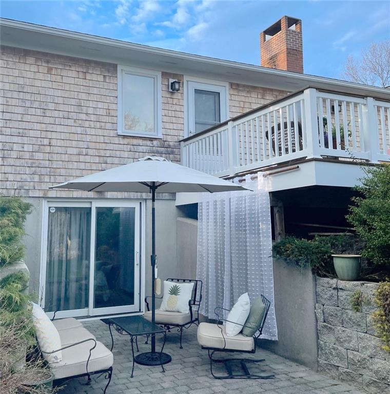 9 N Essex Drive, Westerly