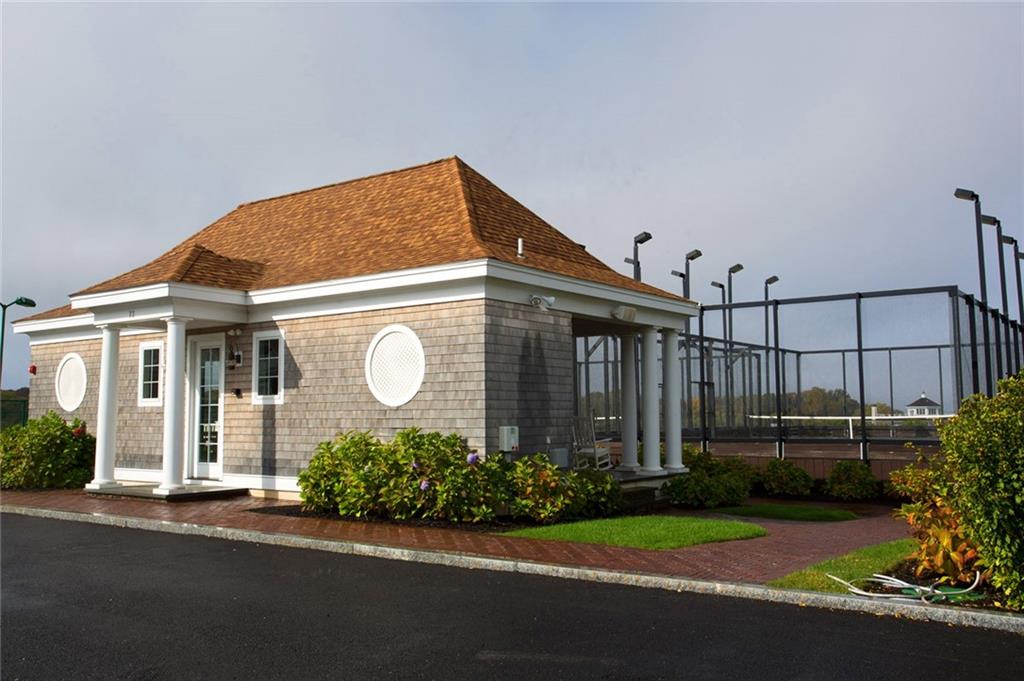 93 Newport Beach Drive, Portsmouth