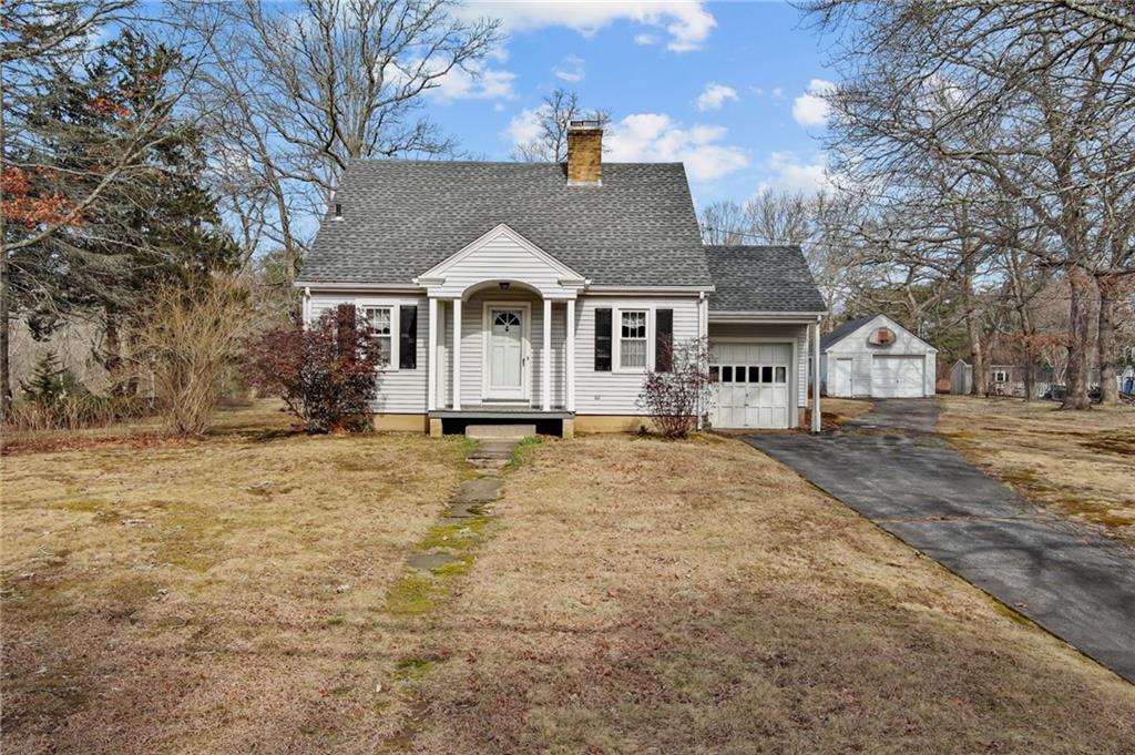 626 Alton Carolina Road, Charlestown