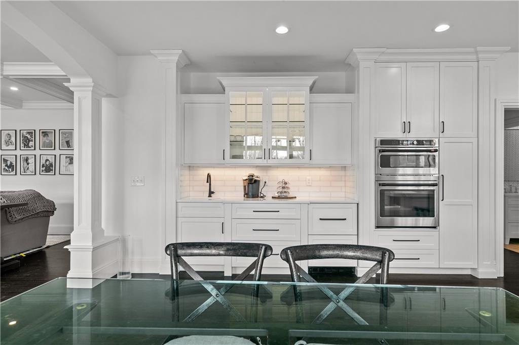 50 Kenyon Avenue, East Greenwich