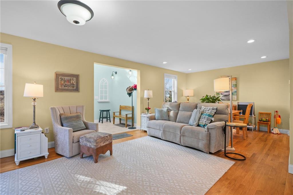 43 Patton Avenue, South Kingstown