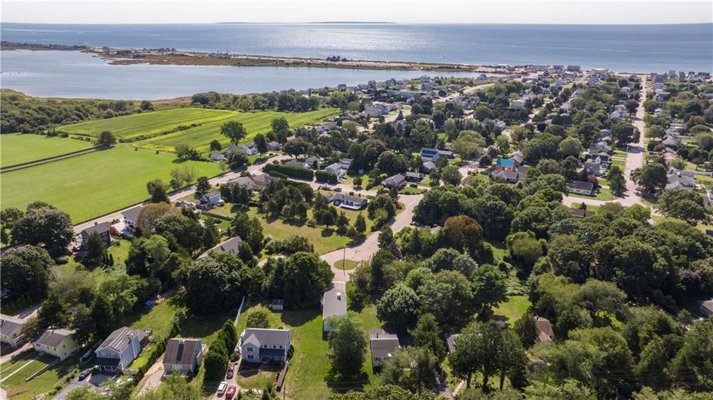 87 Montauk Avenue, Westerly
