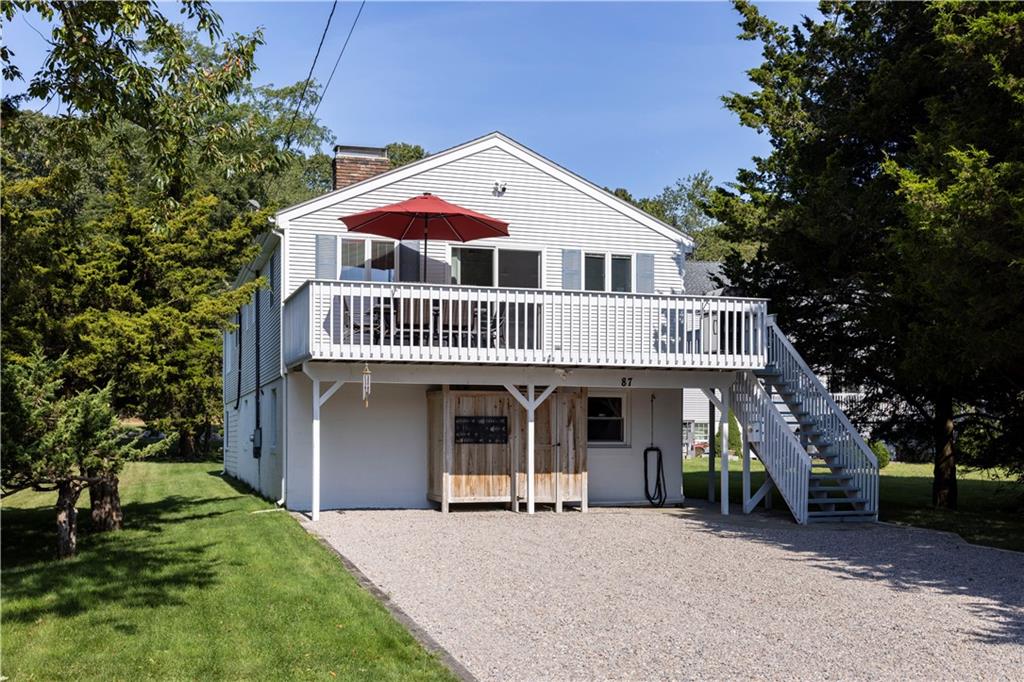 87 Montauk Avenue, Westerly