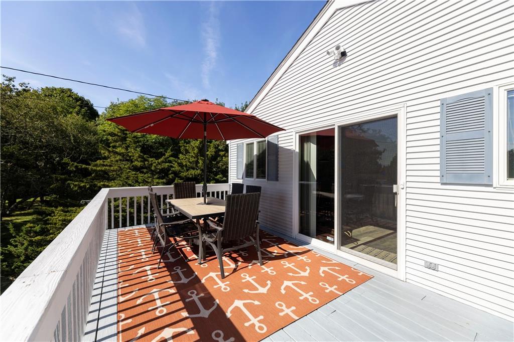 87 Montauk Avenue, Westerly