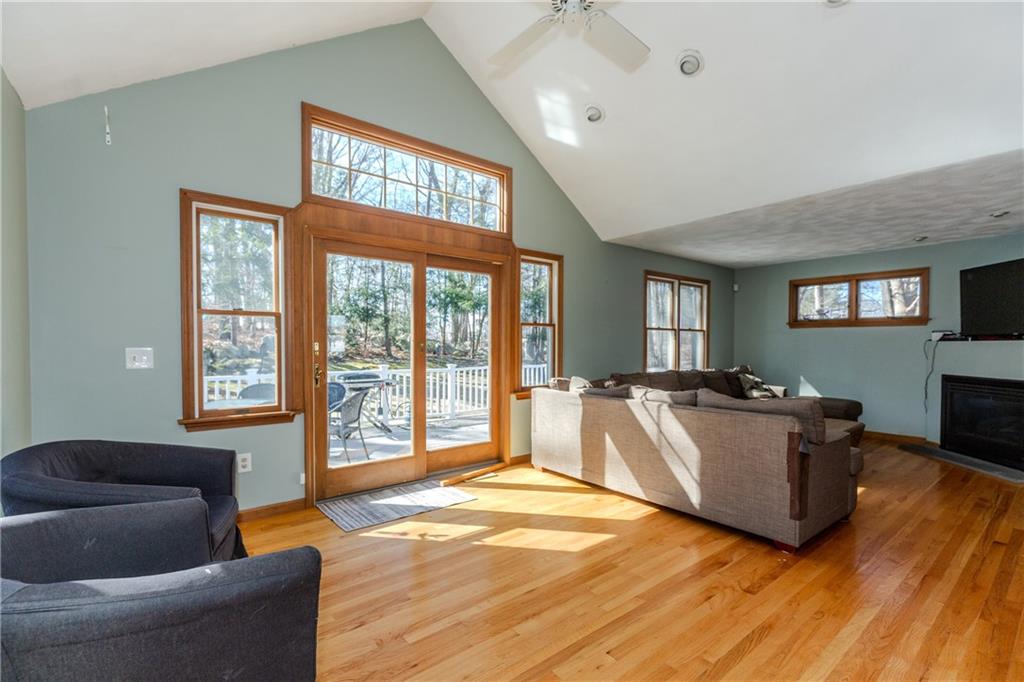 4 Robert Circle, Johnston