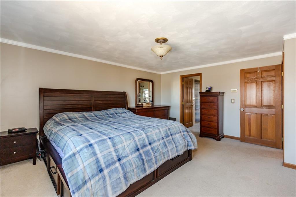 4 Robert Circle, Johnston