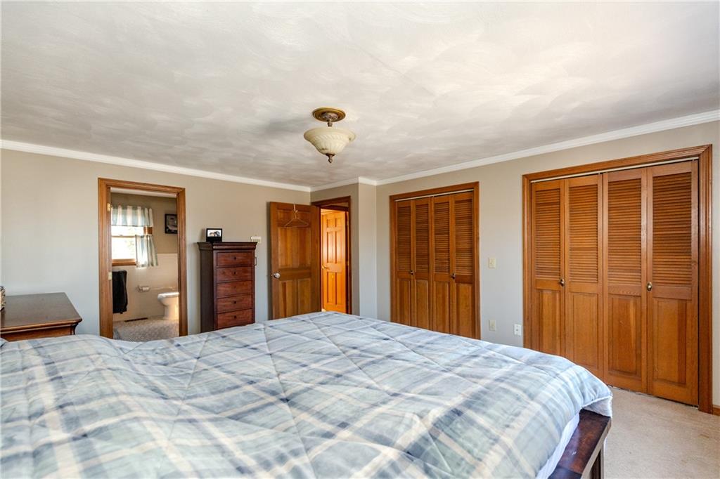 4 Robert Circle, Johnston