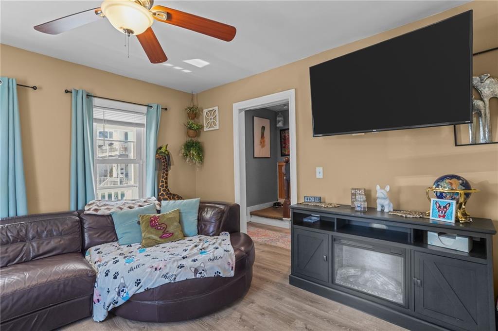 9 Washburn Avenue, East Providence