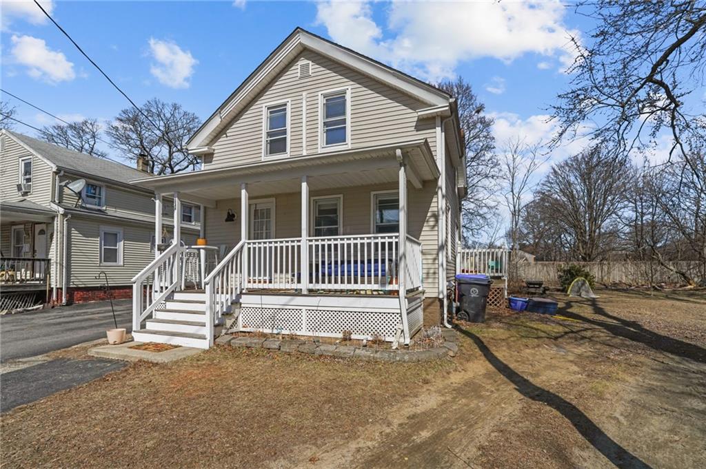 9 Washburn Avenue, East Providence