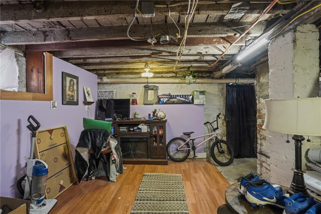 9 Washburn Avenue, East Providence