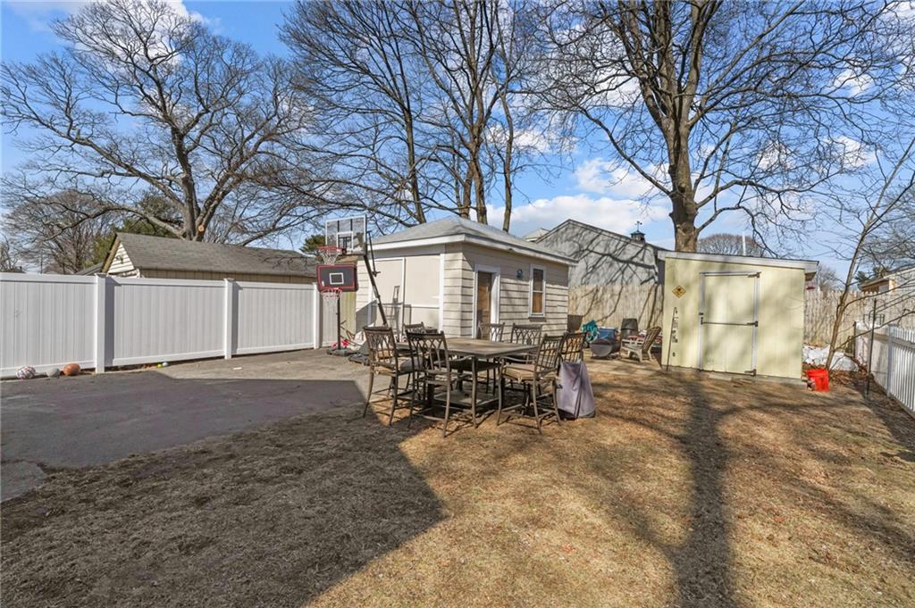 9 Washburn Avenue, East Providence