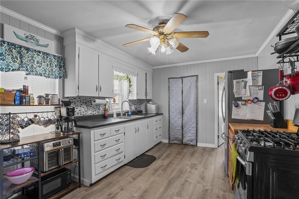 9 Washburn Avenue, East Providence
