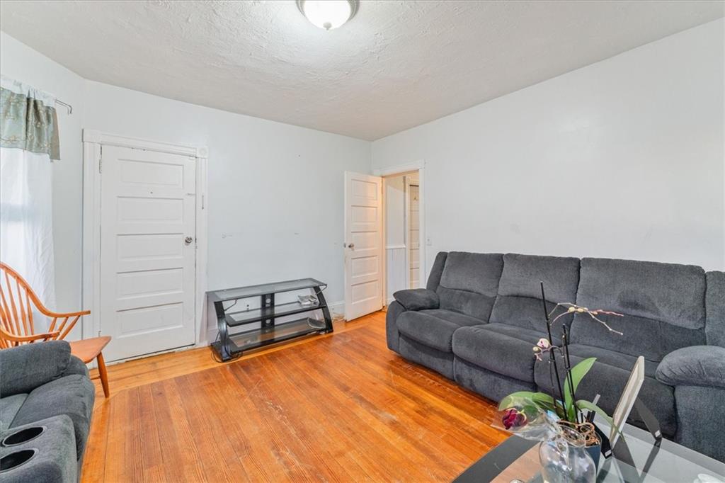 79 Hadwin Street, Central Falls