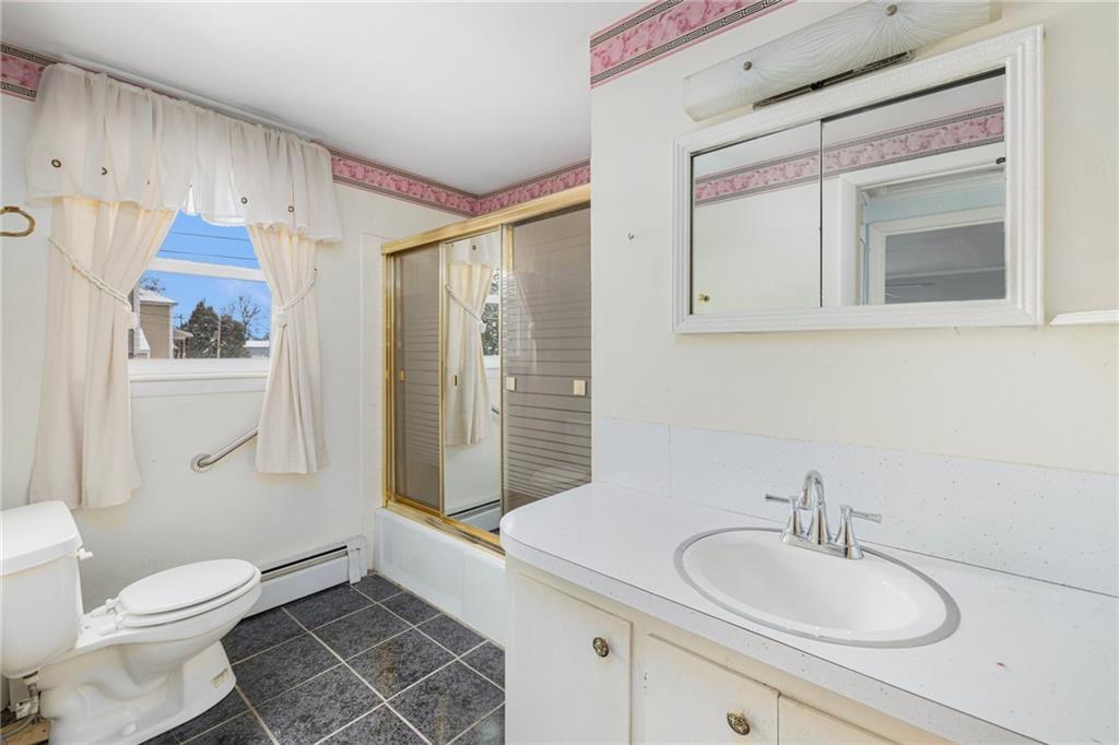 33 Vineland Avenue, East Providence