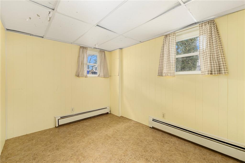 33 Vineland Avenue, East Providence