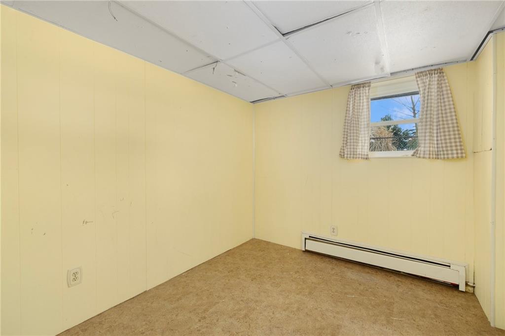 33 Vineland Avenue, East Providence
