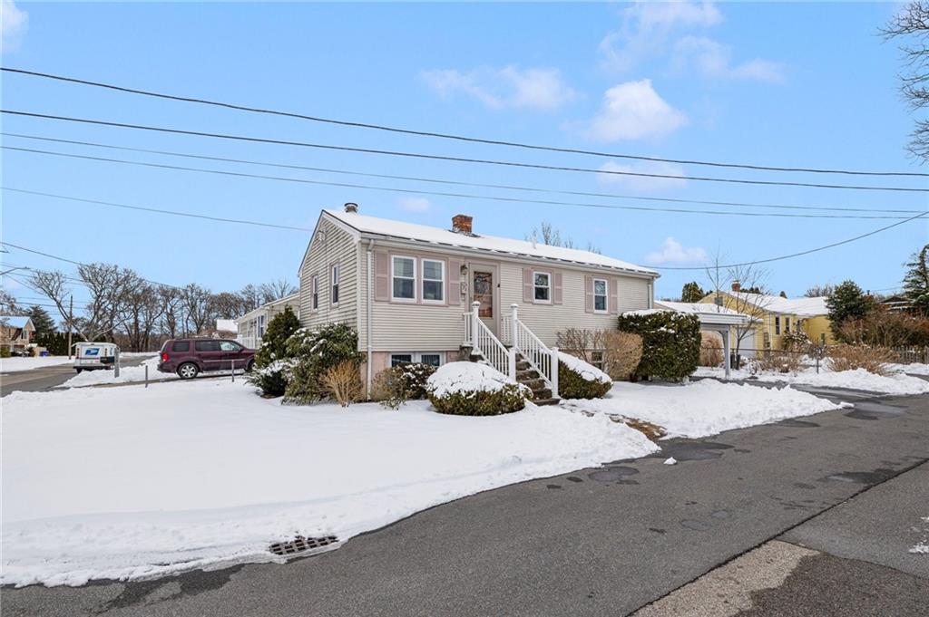 33 Vineland Avenue, East Providence