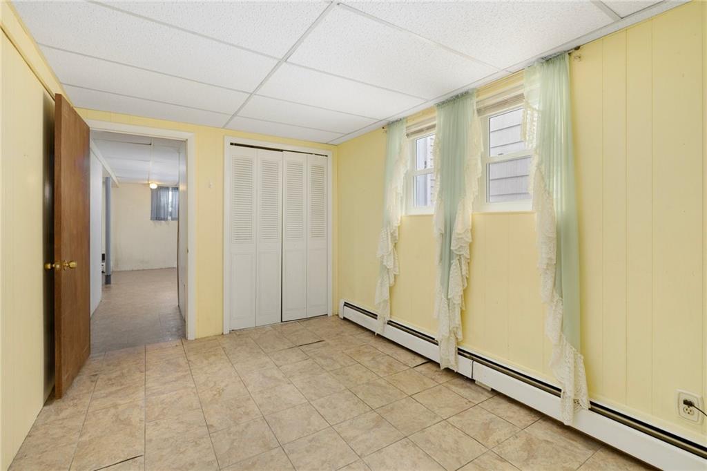 33 Vineland Avenue, East Providence