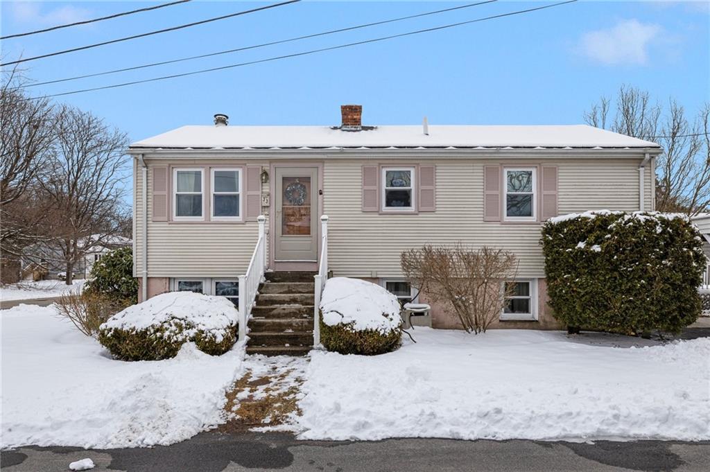 33 Vineland Avenue, East Providence