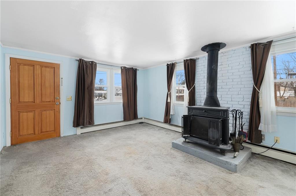 33 Vineland Avenue, East Providence