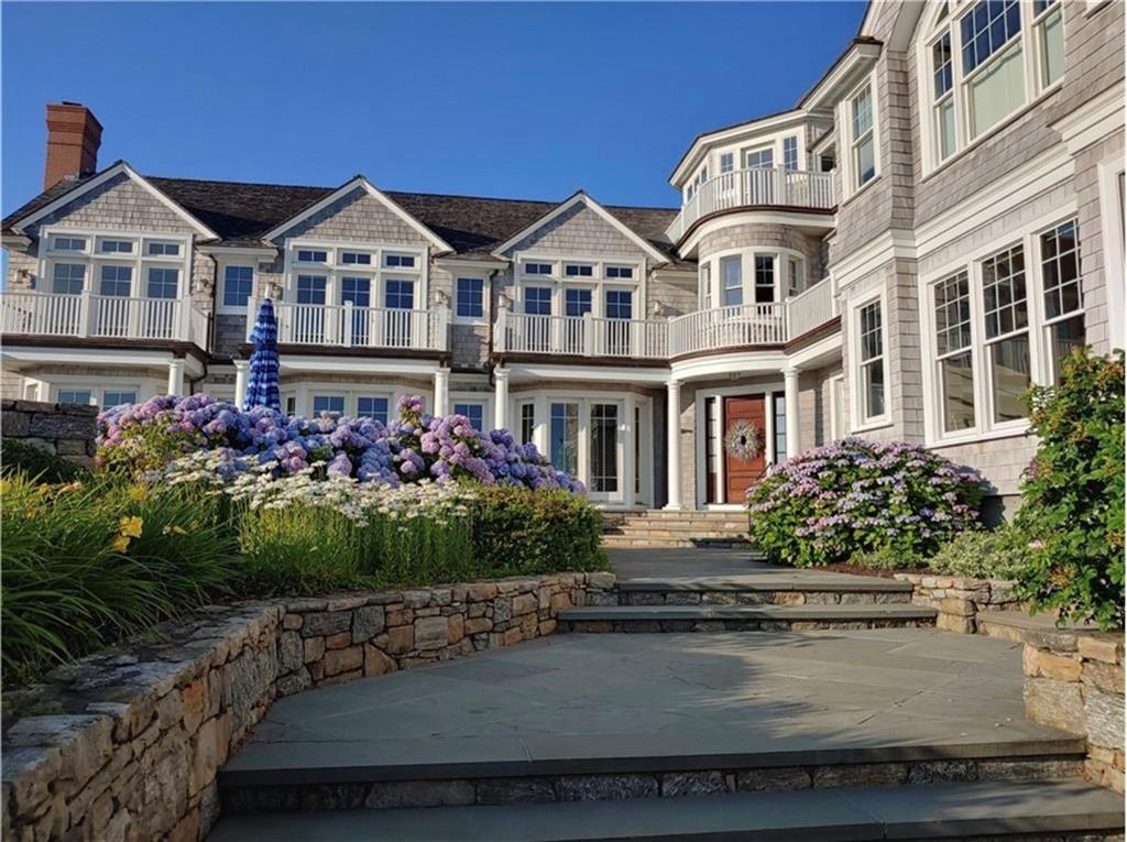 41 Castle Hill Avenue, Newport