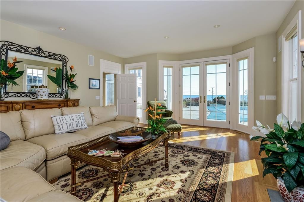 41 Castle Hill Avenue, Newport