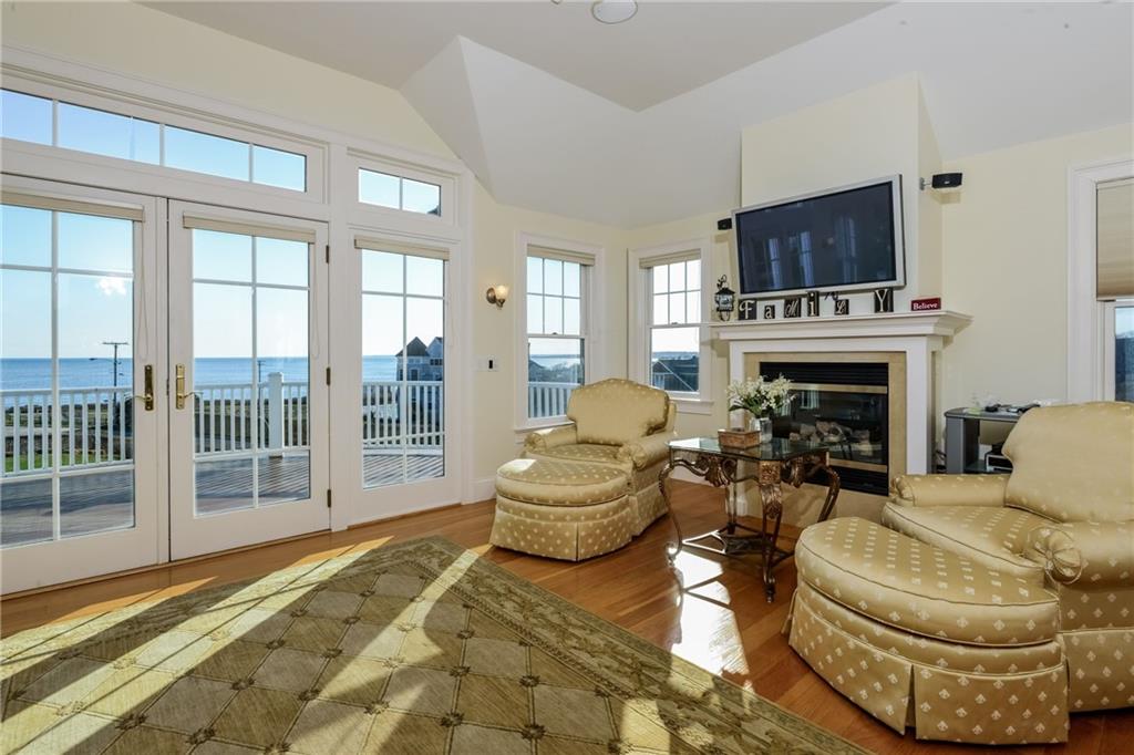 41 Castle Hill Avenue, Newport