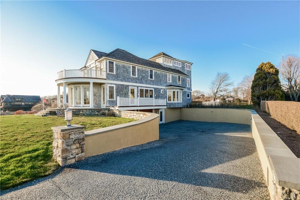 41 Castle Hill Avenue, Newport