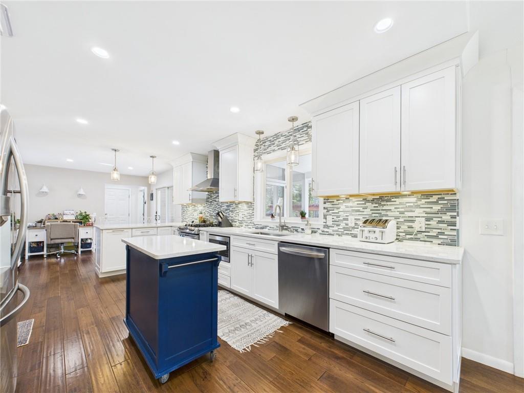 95 Shepherd Drive, South Kingstown