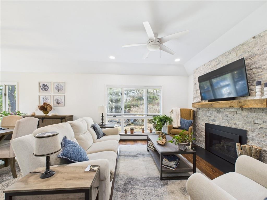 95 Shepherd Drive, South Kingstown