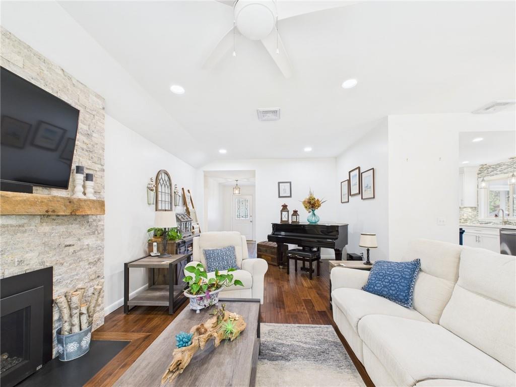 95 Shepherd Drive, South Kingstown