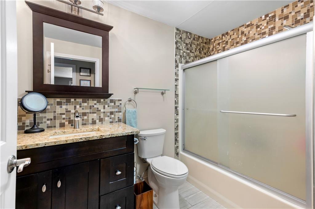 3524 West Shore Road, Unit#906, Warwick