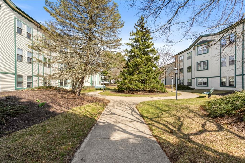 3524 West Shore Road, Unit#906, Warwick