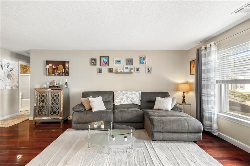 3524 West Shore Road, Unit#906, Warwick
