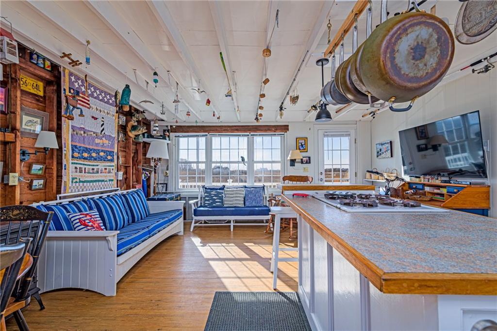 1193 Succotash Road, Narragansett