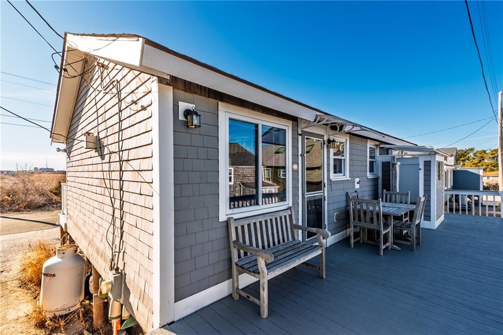 1193 Succotash Road, Narragansett