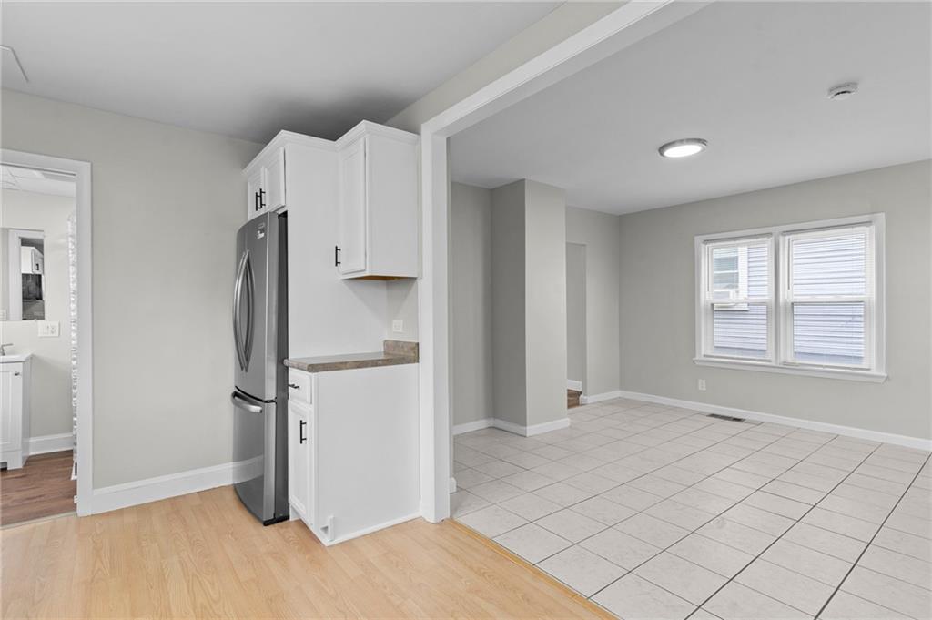 22 Standish Avenue, Providence