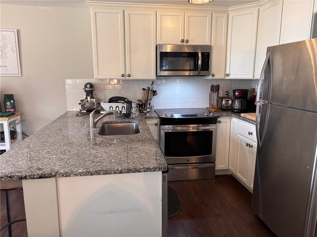 66 Girard Avenue, Unit#224, Newport