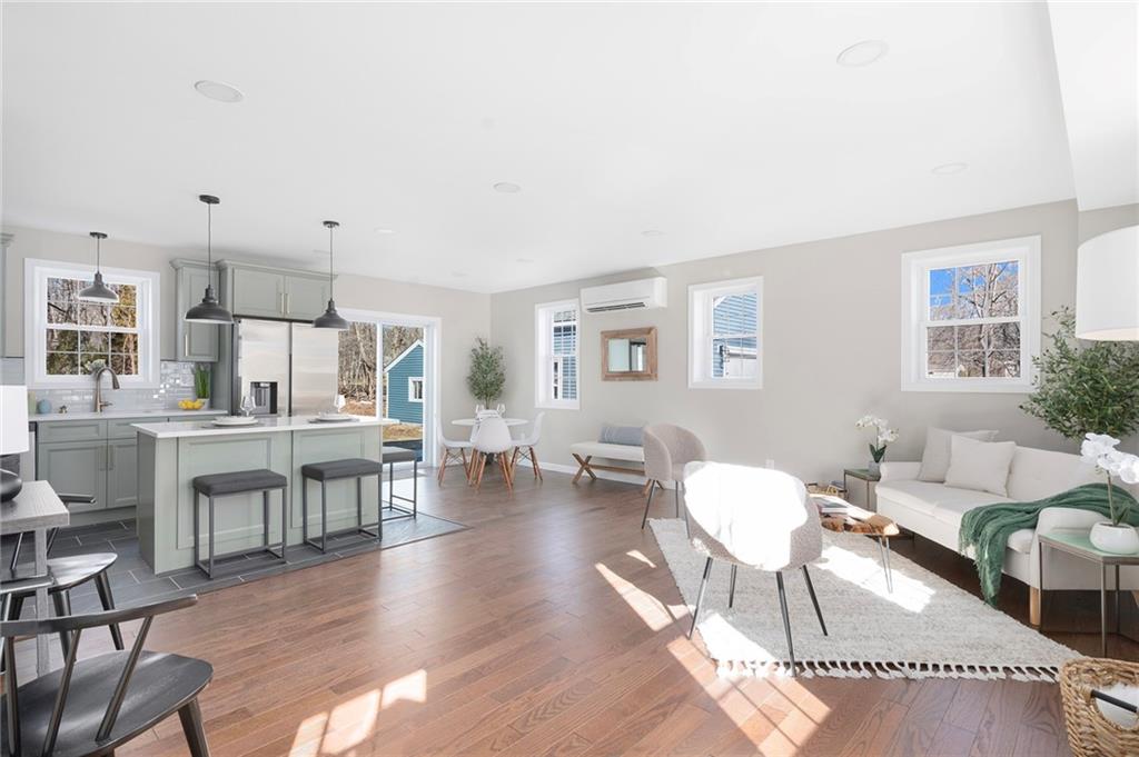 8 Clinton Avenue, Scituate