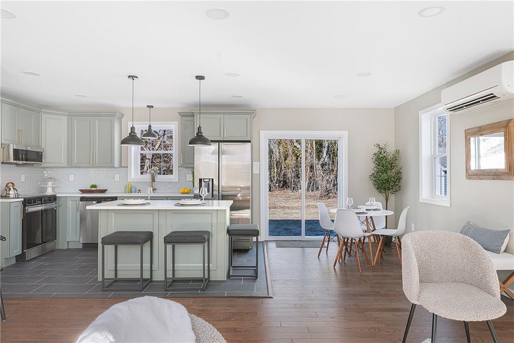 8 Clinton Avenue, Scituate