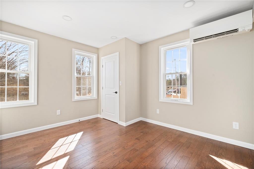 8 Clinton Avenue, Scituate