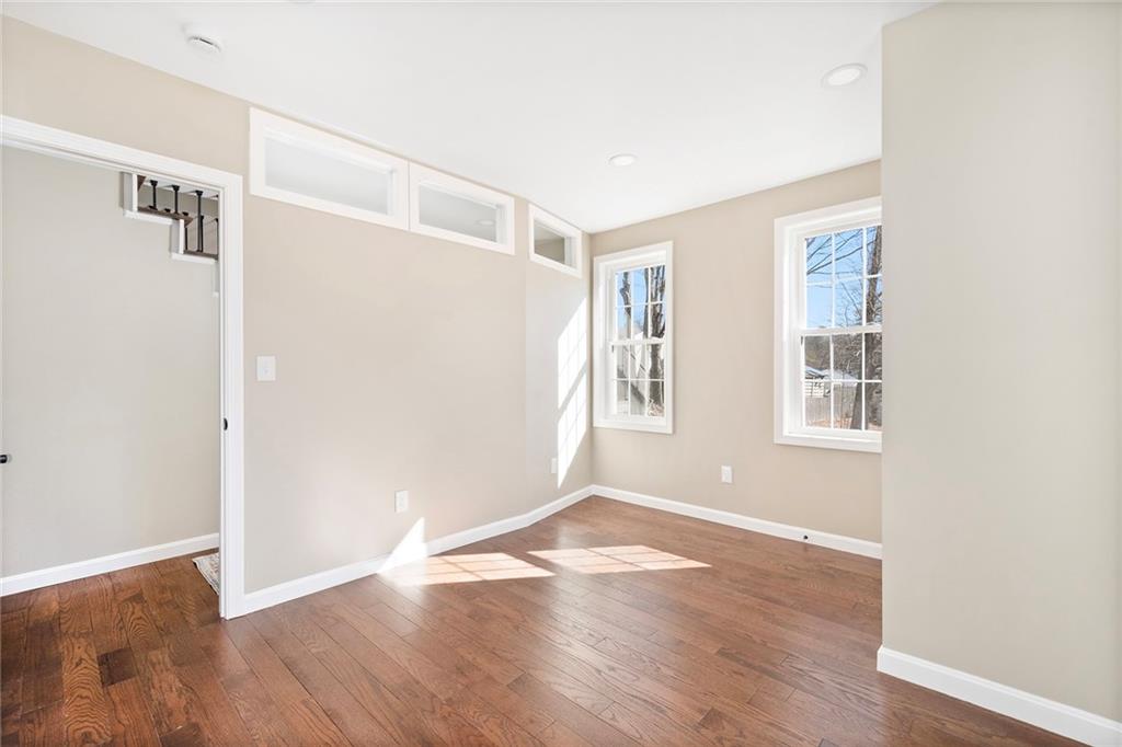 8 Clinton Avenue, Scituate