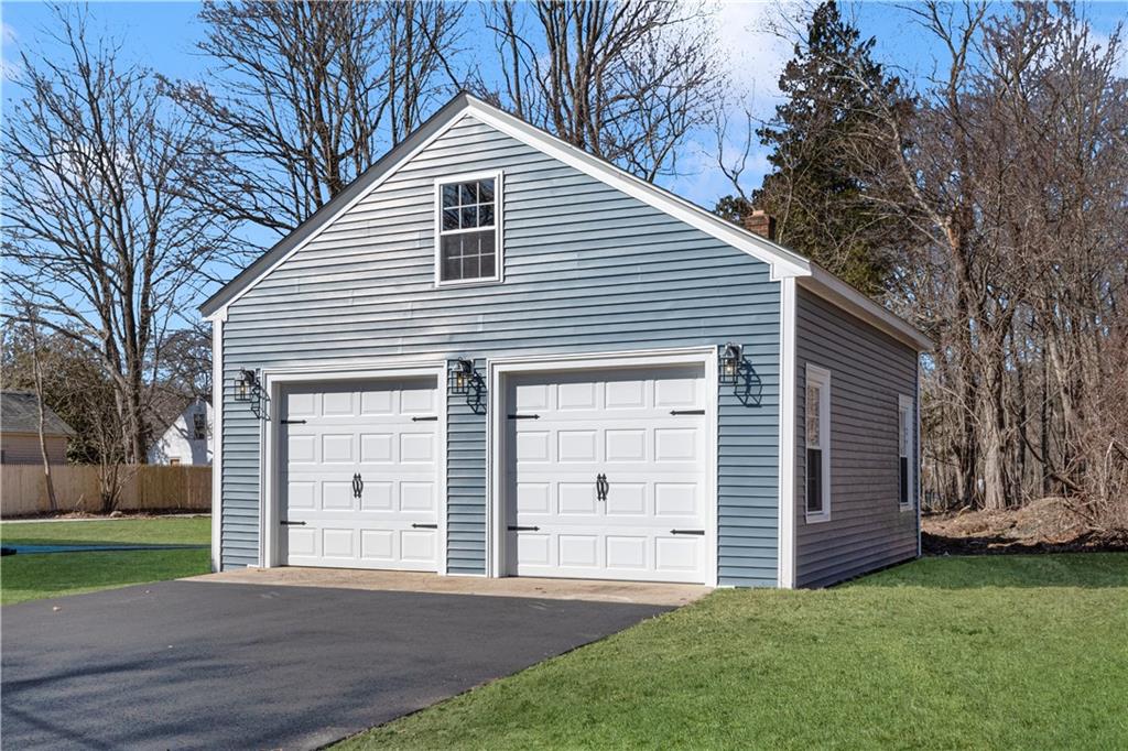 8 Clinton Avenue, Scituate